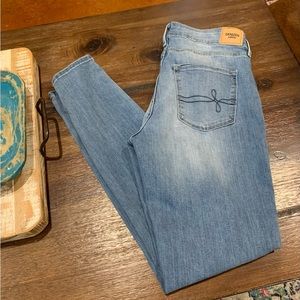 Levi’s Denizen mid rise skinny
